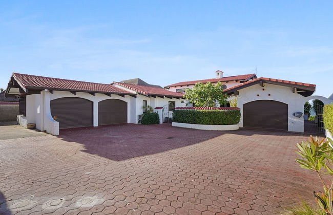 Magnificent Beachfront Mansion - Pool - Foto 76