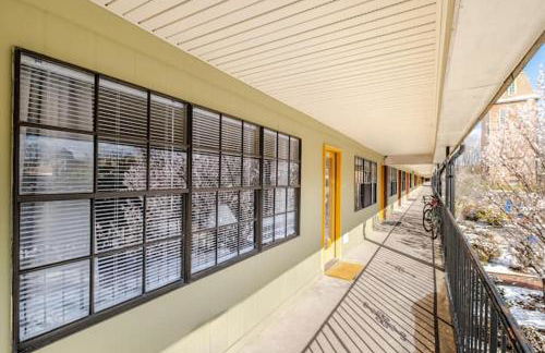 Luxury Warehouse District Condo - Foto 39