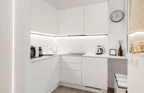 Modern Quiet Super Central Luxury Apartment - Foto 3