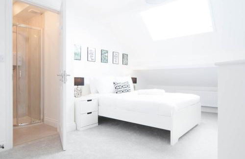 The Comet - A Home with 4 Bedrooms and 3 Bathrooms near Alton Towers for You - Foto 3