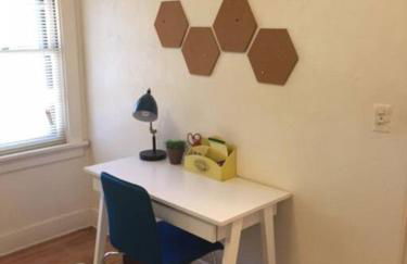 Colonial Cottage Getaway - Foto 9