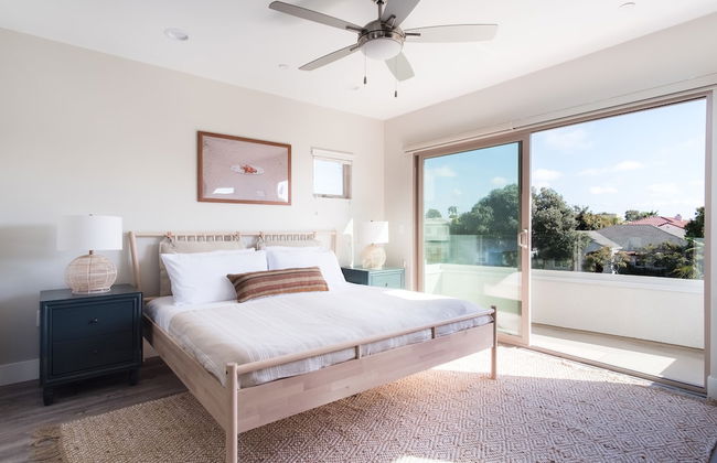 Skyline By Avantstay Modern Beach Retreat w/ Spacious Patio & Rooftop Views - Photo 6