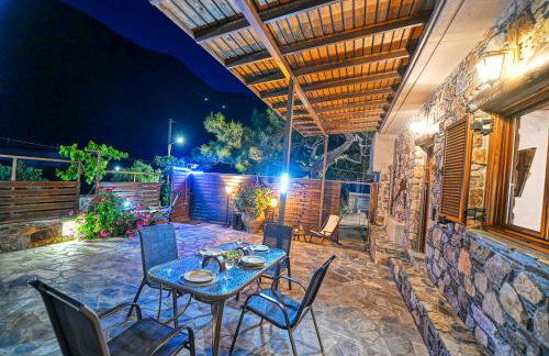 "PefkoPetro" Traditional House - Foto 30