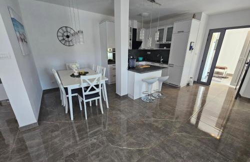 Sunny Hill - Foto 21