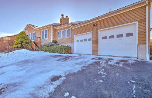 Catskills Mtn Retreat with Panoramic View and Fire Pit - Foto 23