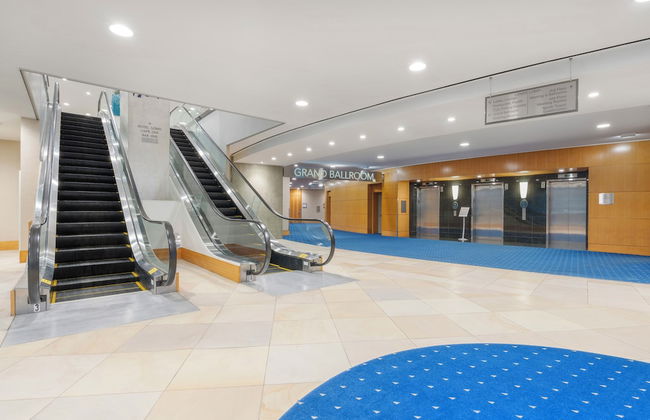 Embarc Vancouver - Photo 2