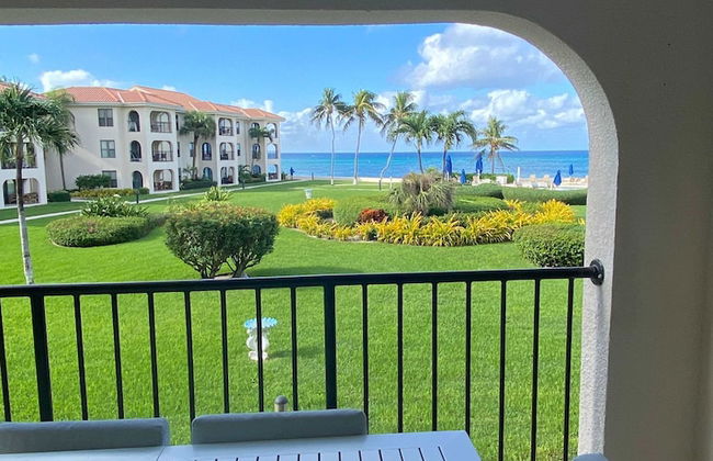 Oceanfront Condo on Seven Mile Beach - Photo 25