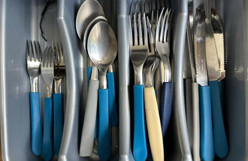 2 Quartos, Espaçoso e Completo, com Internet Wi-Fi e Garagem - Foto 10