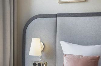 Warwick Reine Astrid - Lyon - Foto 9