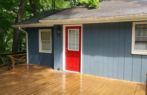 Cottage 2 Lees Ford Marina - Photo 1