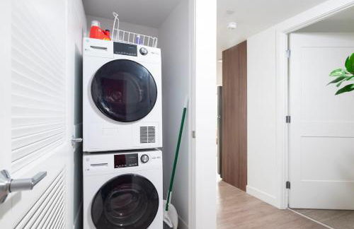 Central Space to Balance Life Work Play 7 Sleeps - Photo 53