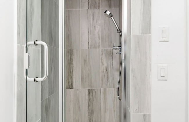 Cozy 1BR Lakeside Retreat - Foto 29