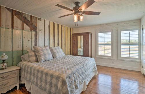 Hot Tub and Game Room! Family Schulenburg Retreat - Foto 17