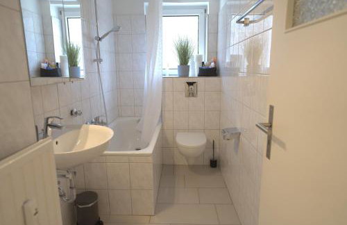 Komfort Apartment Oberhausen Sterkrade modern ruhig zentral gelegen - Foto 3