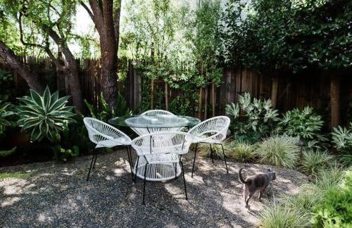 Unique Sculptured House with Private Beach Access - Foto 26