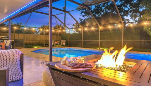 Family Beach Home With Home Theater & Heated Pool! - Foto 3, sunbed