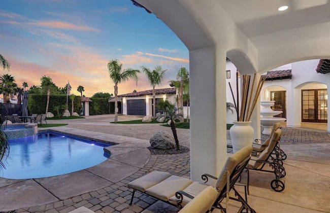 Movie Theater, Game Room, Pool, Hot Tub, & Views Villa Toscana by Avantstay - Foto 2