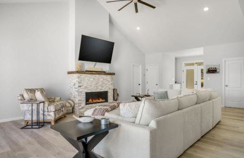 Mulligan Home - Waterfront, boat dock & community pools! - Foto 4