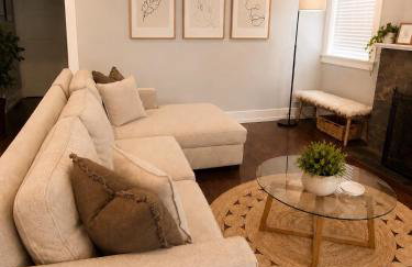 Hollywood house with parking - walk to attractions - Foto 19
