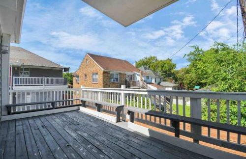 Central Yellow Gem: Cozy Views & Proximity - Foto 33