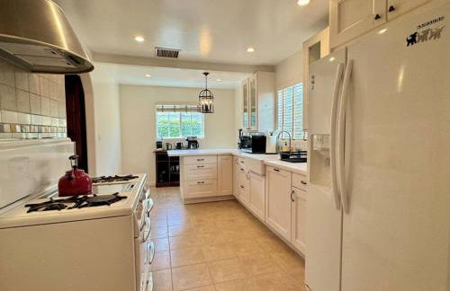 Prime West Los Angeles 4 Bedroom 2 Bathroom House - Foto 19