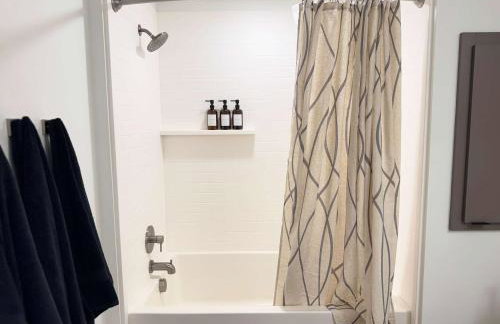 Stunning Haven with Pool Gym Parking Close to Disneyland - Foto 64