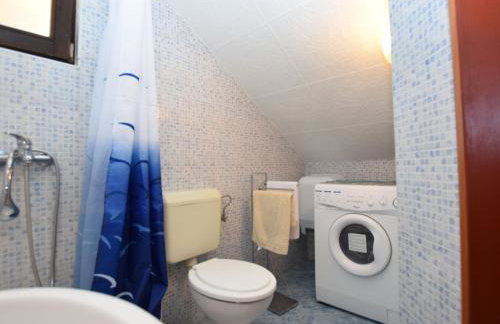 Lovable Apartment, Pool With Deckchairs, Fenced Garden With Grill, Wifi and Airco - Foto 26