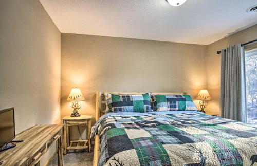 Breezy Point Cabin with Fire Pit - Walk to Lake - Foto 11