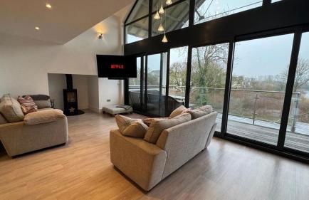 The Lake House - Photo 7