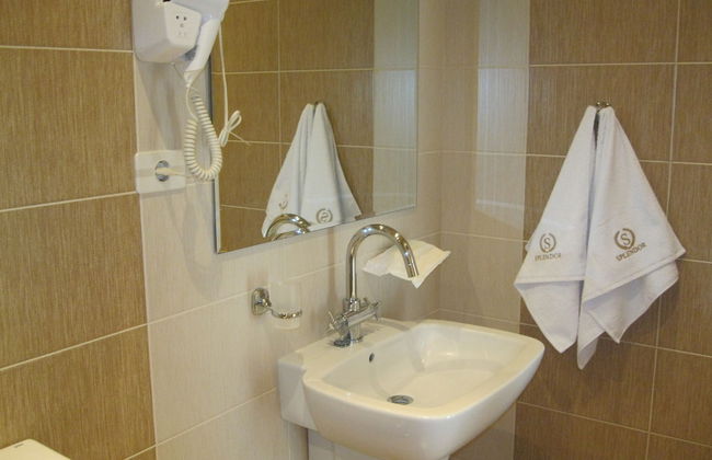 Splendor Resort and Restaurant - Photo 14