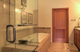 Updated Spacious Truckee Home Hot Tub and BBQ Patio - Foto 17