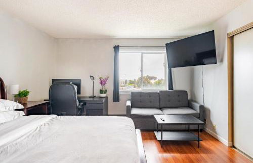 Cozy and Secure 3-Bedroom, 2-Bath Unit with 6 Beds and Beautiful Bay View - Foto 2