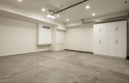 New Luxury Free Standing 4BR 4 and a halfBA Home Obsidian Reserve #146 Priv Hot Tub, 2-Car Garage Great Views - Foto 45