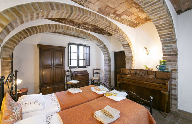 5 bedroom House in San Gimignano with private pool and garden - Photo 15