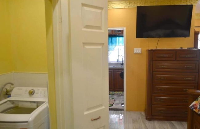 Immaculate 2-bed House in Greater Portmore - Foto 10