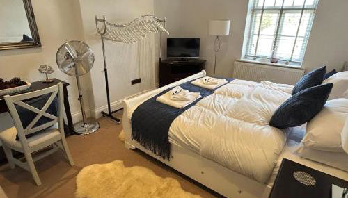 Farmhouse - Sleeps 6 - Near Alton Towers Peak Dist - Foto 3