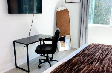 Stylish Oasis - Near City Center - Mins 2 Downtown - Foto 26
