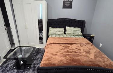 Newly Renovated Detached Studio apartment - Foto 1