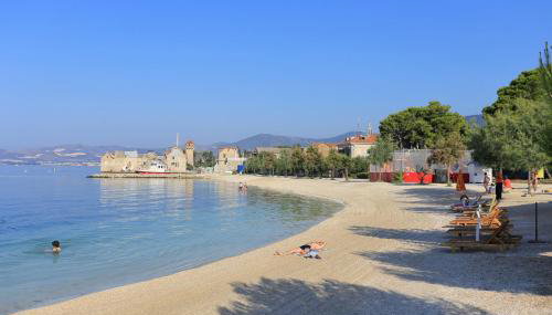 Apartments with a parking space Kastel Gomilica, Kastela - 22714 - Foto 4