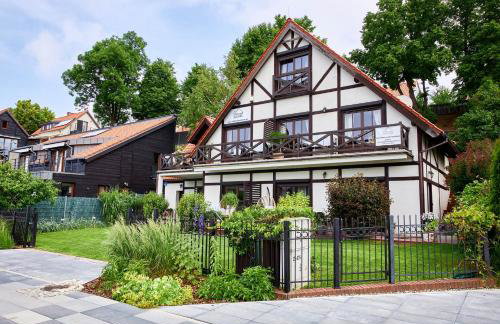 Willa nad jeziorem - Foto 1