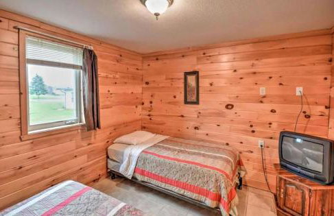 Charming Four-Bedroom Cabin Rental near Long Lake in Aroostook County, Maine - Foto 19