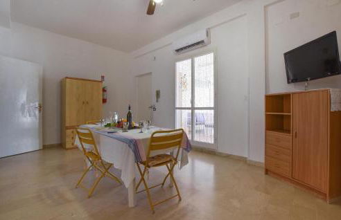 Amazing Apartment In Trappeto With Wifi - Photo 5