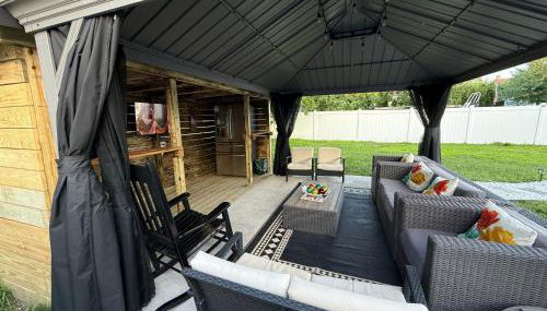 Ground-level bed bath house1mi to the beach sleep8 - Foto 2