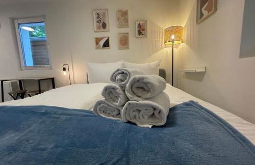 Vorstadtoase - Apartment für 2 Personen mit Smart TV, Parken, eigenen Bad, Netflix - Nähe BER - Foto 5