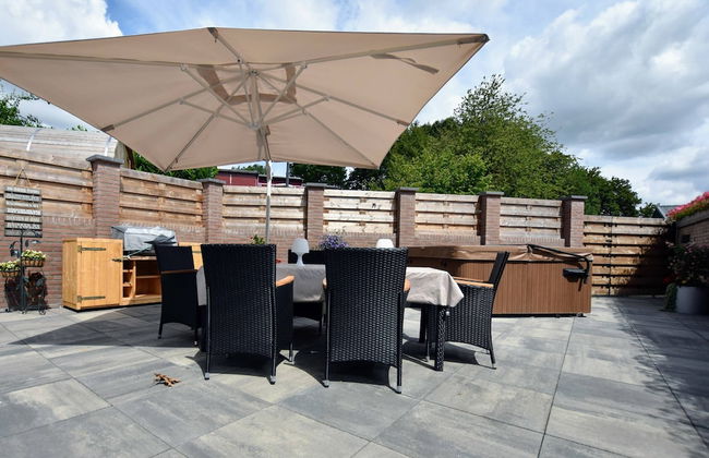 Luxury House in South Limburg Near Forest - Photo 49