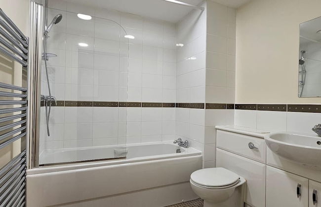 Modern & Lovely 2 Bed in London - Foto 15