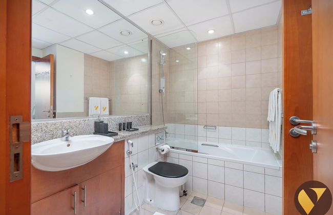 1BR Apart in Al Dhafrah 2 The Greens - Photo 24