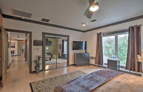 Luxury Apartment Walk to Bus and 1 Mi to Downtown! - Foto 12