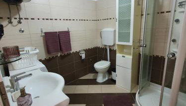 Lavanda Samarin - Foto 5, Shower