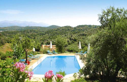 Romantic Holiday Home in Drosia - Photo 11